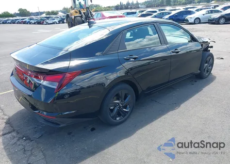2021 Hyundai Elantra Sel z USA, uszkodzony, nr VIN 5NPLM4AG5MH028132